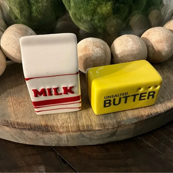 NWT Butter & Milk S&P Shakers Salt and Pepper Collectible Set Ceramic S&P Food - Picture 3 of 6